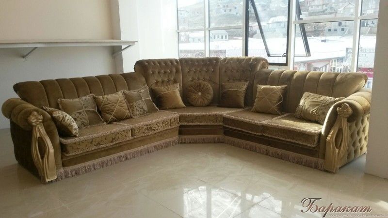 Угловая Валенсия